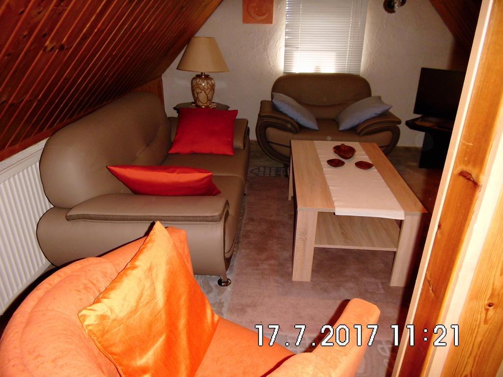 Ferienappartement Obrigheim Mosbach  Dış mekan fotoğraf